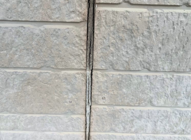 シーリングの劣化のイメージ画像